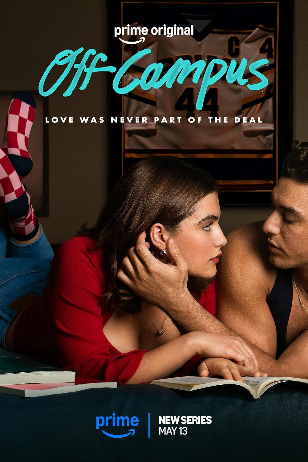 Off Campus (2026) Serie de TV Primera Temporada 720p HD Dual Latino / Inglés